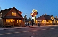 How Close Are Flagstaff Vacation Rentals to Route 66 Attractions?